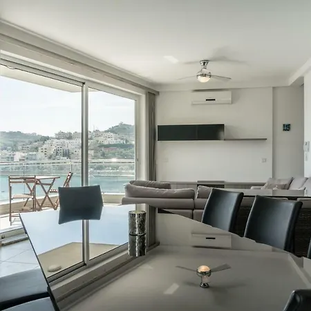 Harbour View - Seaside Modern 2 Bedroom With Fantastic Sea Views